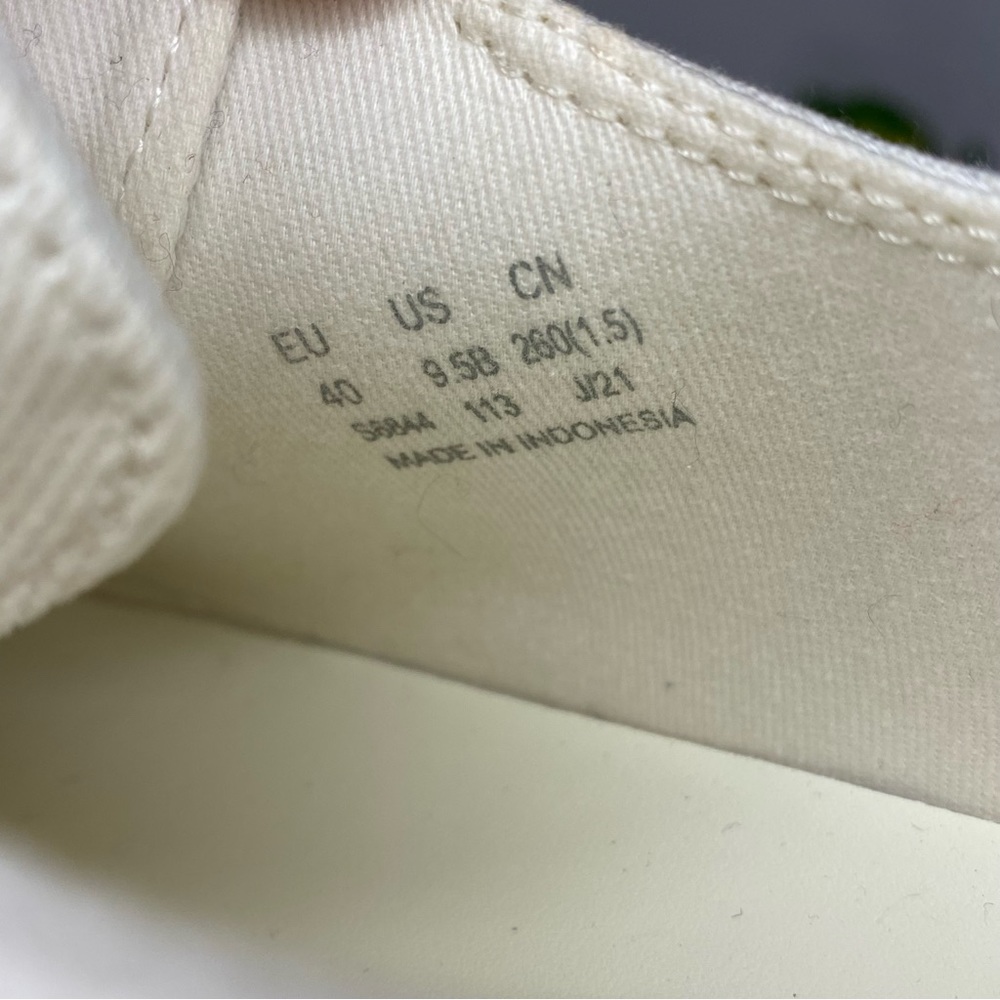 Stuart Weitzman Sammy Platform Canvas Low Top
Sneakers Size 9.5 - Picture 14 of 16